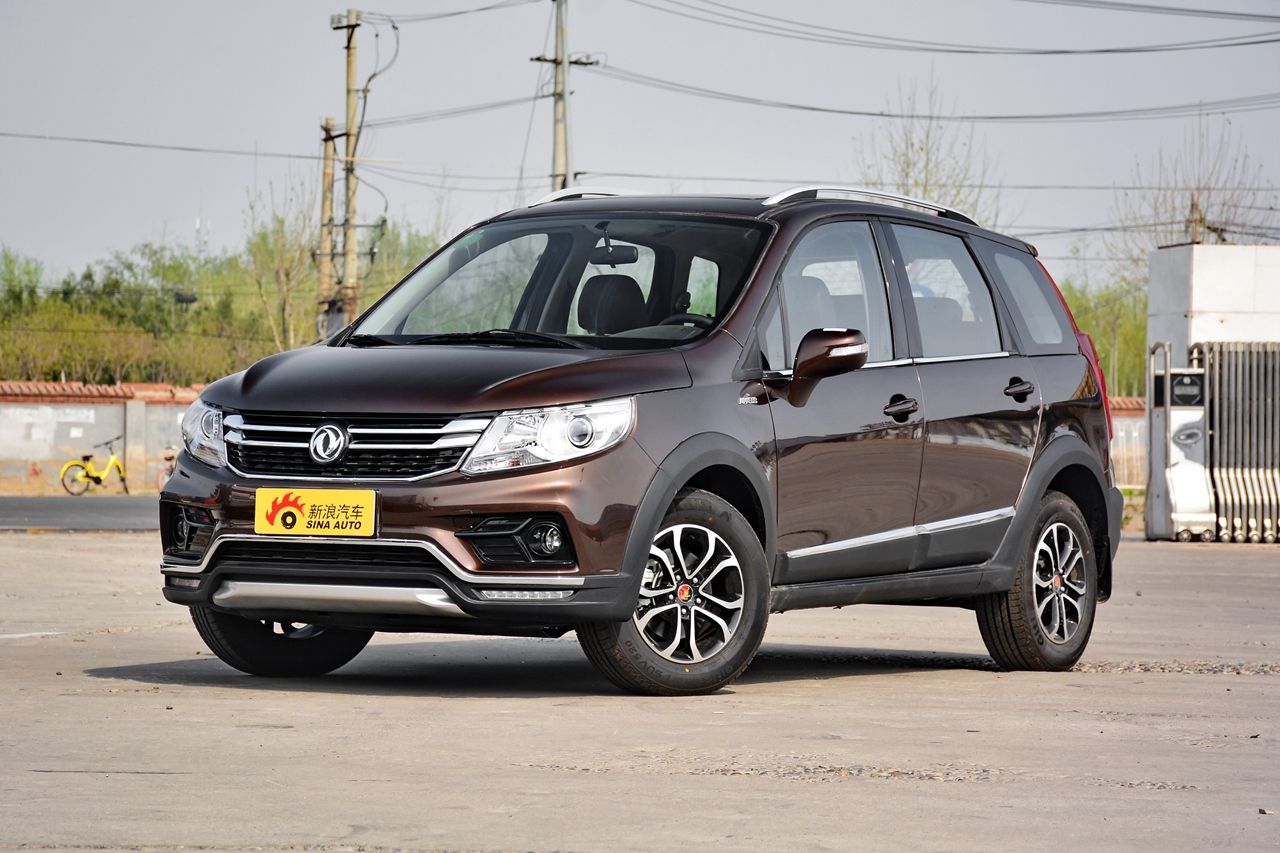 车型对对碰:2017款长安CS35 VS 2017款景逸