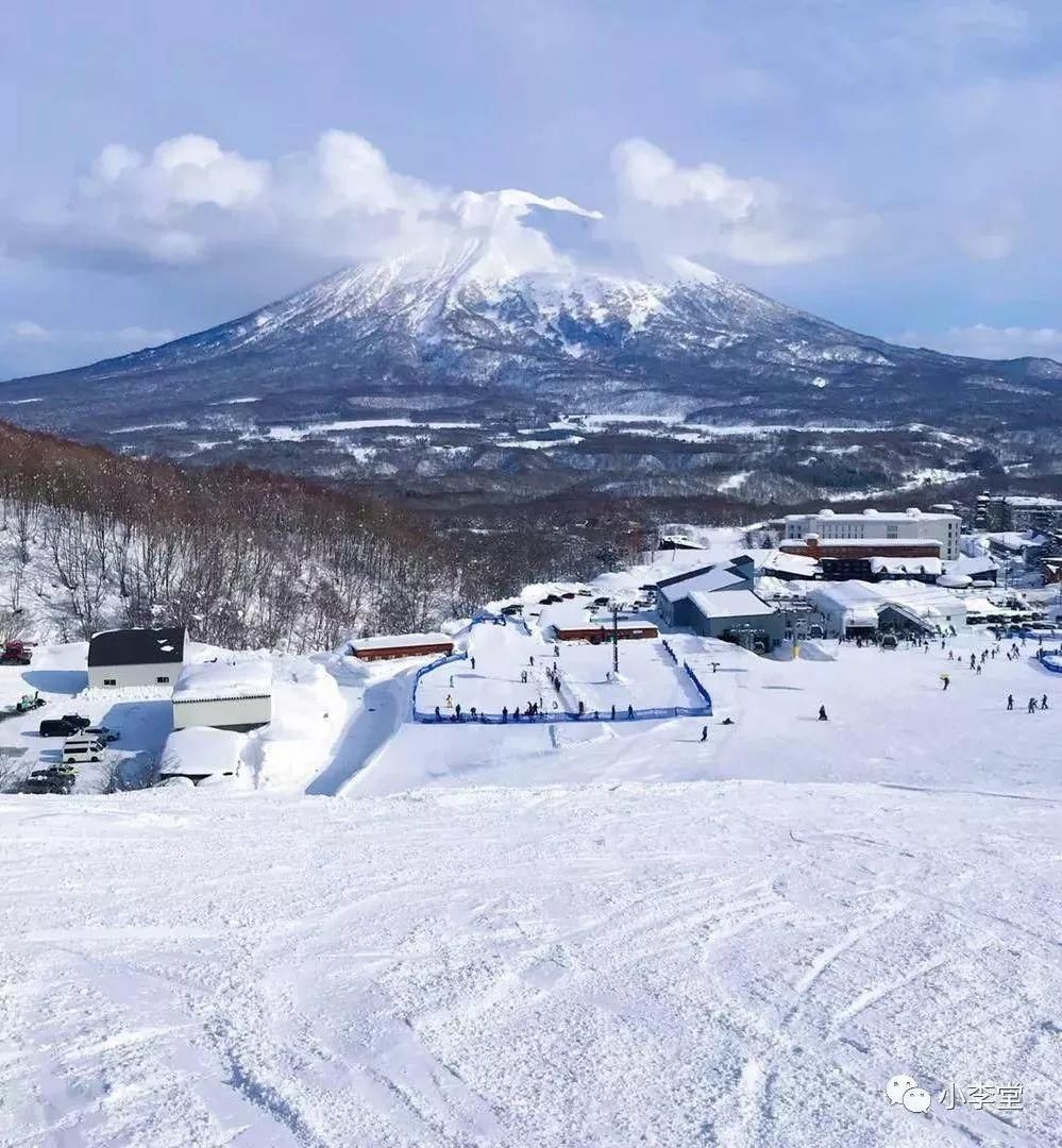带着雪板去旅行，带着画本去滑雪