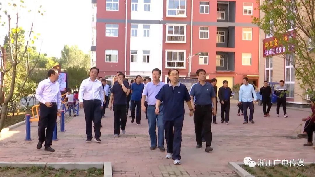 省发改委领导到我县检查易地扶贫搬迁安置点社