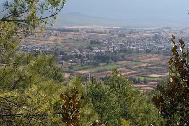 这座民宿位于玉龙雪山脚下第一村旁，是99％的游客都不知道的秘境