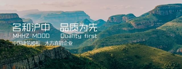 女游客在西双版纳,半路停车上厕所遭野象攻击