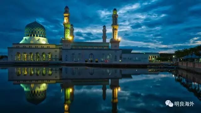 去往这个国家的中国人年年攀登,主要看中了啥?