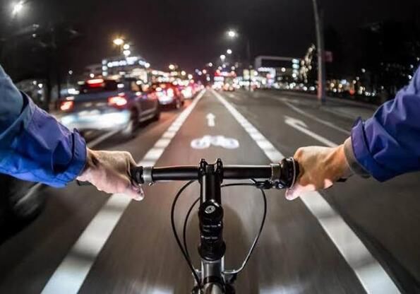 开车故意撞人什么罪