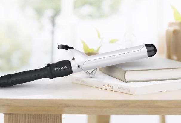 中年女人直发好看还是卷发好看?多数人没搞明