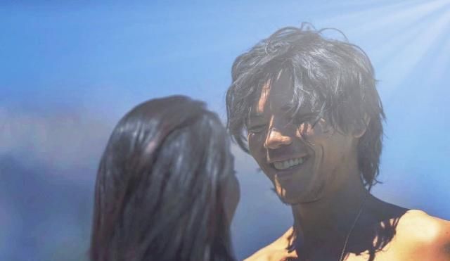 向日葵夫妇浪漫游若丁山,向佐被嘲像野人,郭