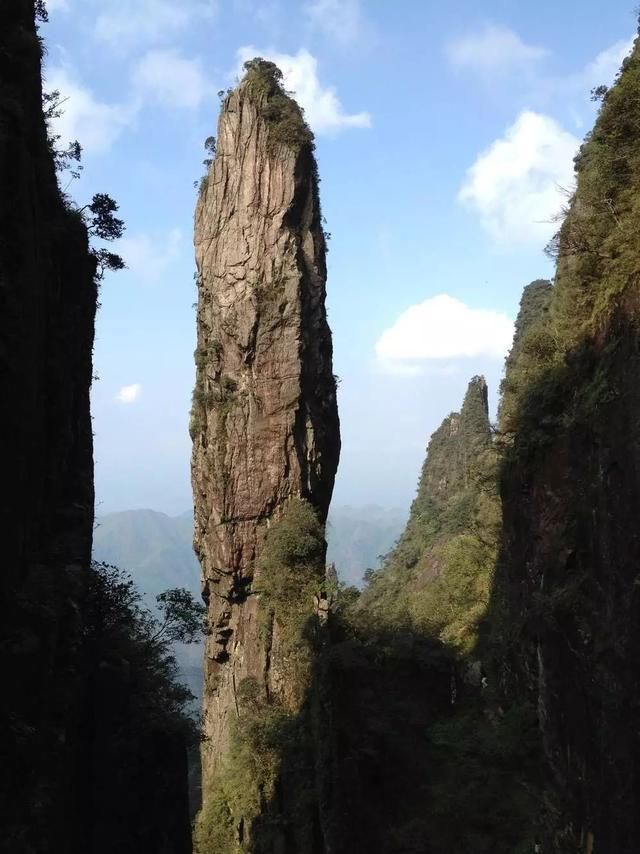 户外驴友都爱来的地方，眼前一亮的景致，让人悠悠忘返！