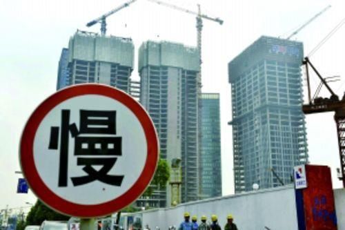 房产税改革必将楼市泡沫打得体无完肤!三月房价将成为白菜价！