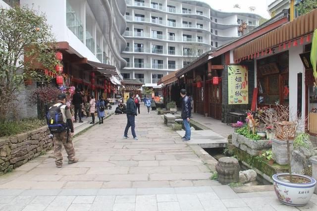 花漫秘境里 醉美齐云山