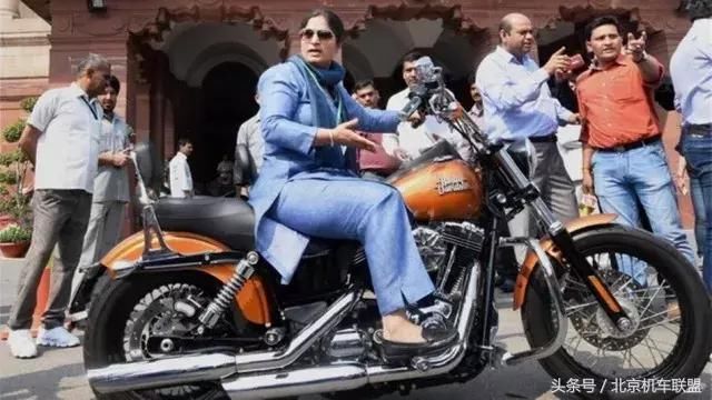 印度反击向美国摩托车收关税 \/ 雅马哈中国换帅
