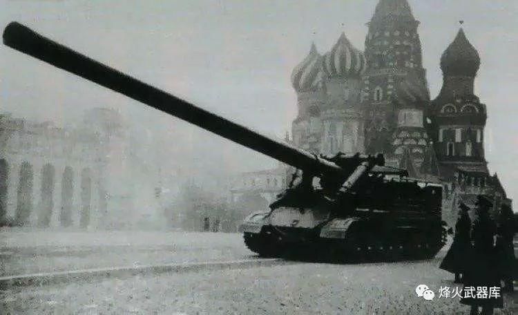 957年红场阅兵上的超级杀器:揭秘改装自战舰主