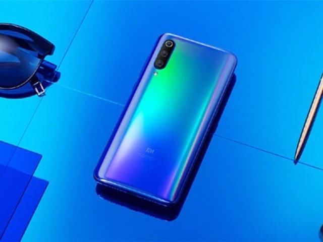 雷军微博确认:小米9升级三摄平滑切换功能