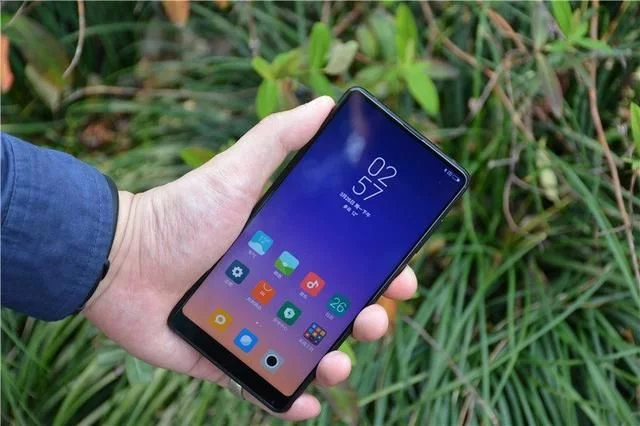 澳门凯旋门赌场:小米MIX2S上手评测,给5点建议 澳门凯旋门赌场:小米MIX2S上手评测,给5点建议