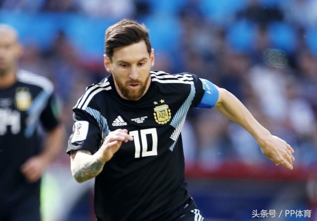 世界杯首轮C罗神奇梅西低迷 梅西还有机会逆袭