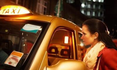 空姐夜晚郑州机场打车遭滴滴司机杀害,广大女