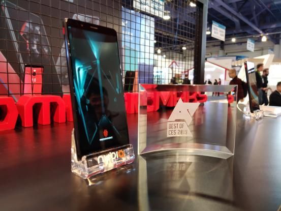 红魔Mars电竞手机在CES 2019上又获最佳产品