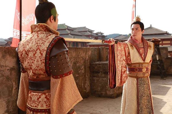 《宫心计2》事业男和痴情暖男 你会选哪个?