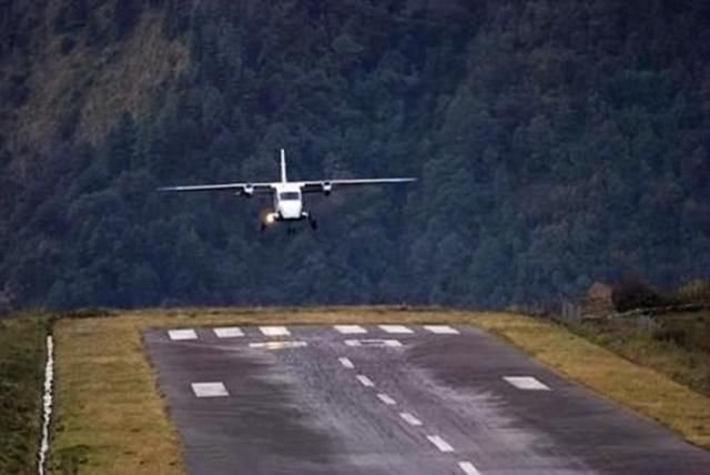 全球最危险的飞机场，3面是悬崖，起飞降落全靠飞行员目测！