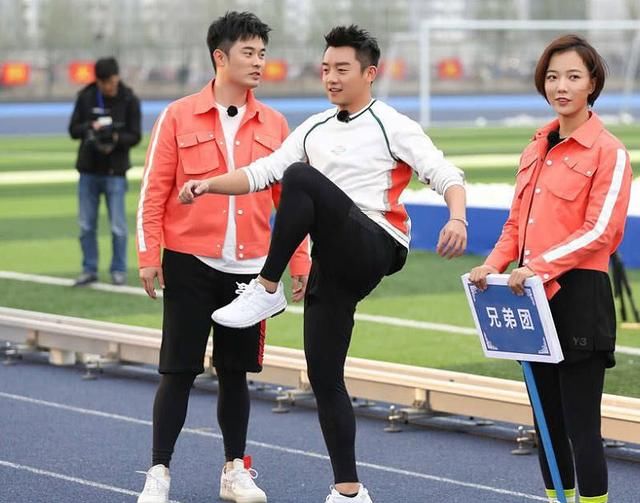 《奔跑吧》范丞丞李晨互动少,不过这个细节却