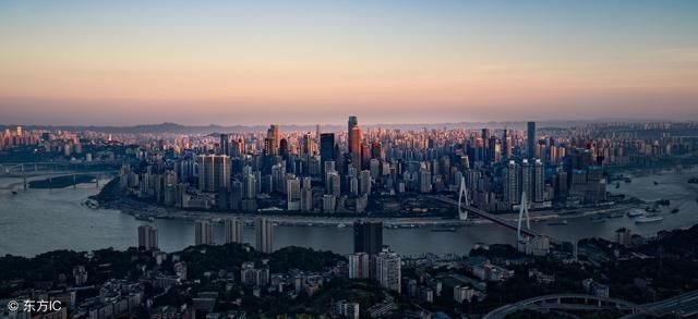 农村人到底是进城买房还是继续留在农村？听听专家怎么说？