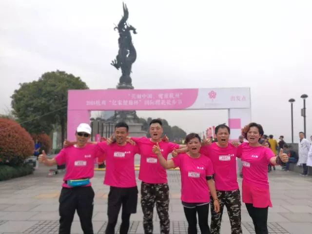 5000人一起徒步看樱花？！人从众，花美，人更美！