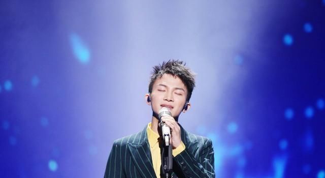 周深演唱会如何