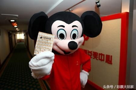 双色球第136期号码出号真的有规律 精选一注掏