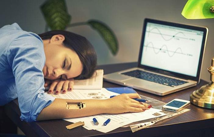 晚上几点睡觉属于熬夜 t0126a3642edaf2fc03.jpg