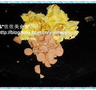 西兰花鸡蛋香肠炒饭