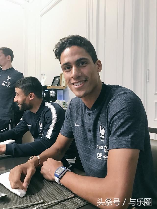 10亿欧!法国国家队世界杯全家福 姆巴佩、博格