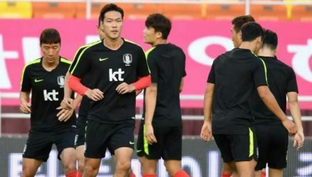 韩国队公布23人亚洲杯名单,中超外援权敬源与