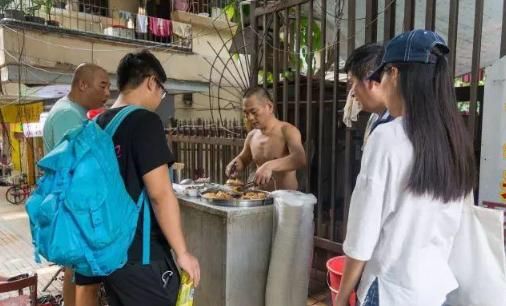 一碗西关味道的牛杂,陪伴着多少人的成长!