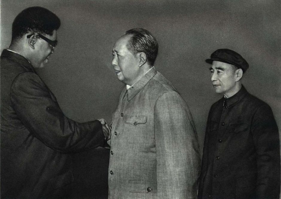 林彪坠机，毛主席得知后问了汪东兴五个问题，问后偷偷落泪