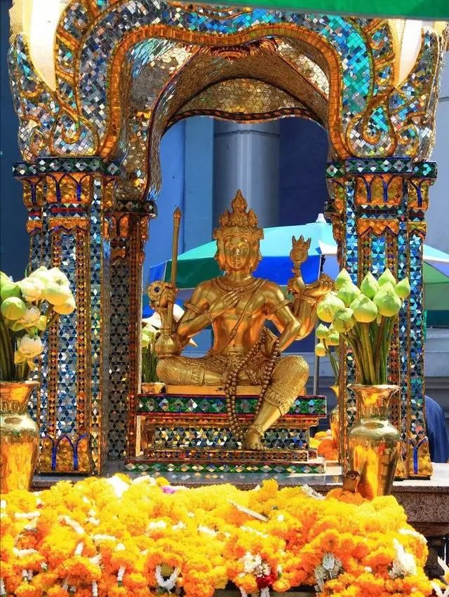 治病、护众生、离诸贫穷的大梵天王(四面佛