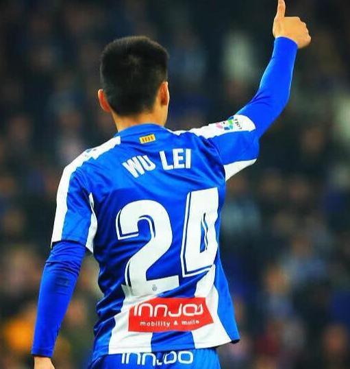 韦斯卡右路遭武磊完爆!防不住只能用小动作!两