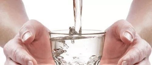 吃这些食物小心脑内长寄生虫,吃一口就会吞下6000寄生虫的食物 bbin宝盈集团