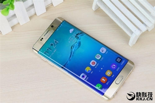 挑战三星华为!小米双折叠屏手机高清渲染图来