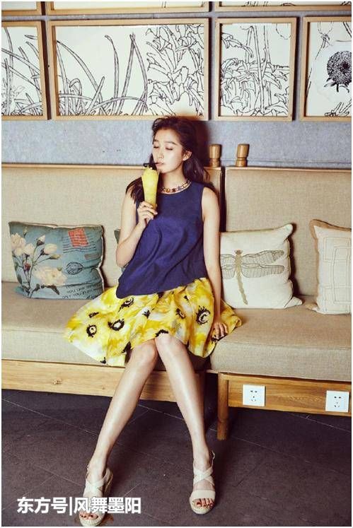 关晓彤有可能留级跟王俊凯一个班重读北电课程