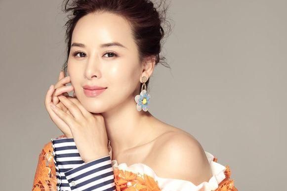 年歌手雅洁将在今晚的CCTV3《天天把歌唱》