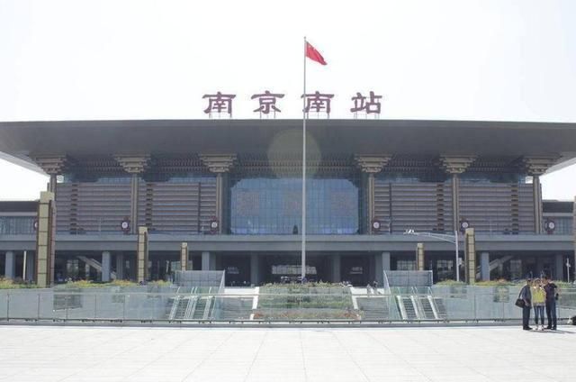 亚洲最大高铁站坐落中国，连接八条高铁动脉，提高城市综合竞争力