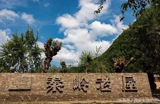 到终南山寨,看秦岭老屋