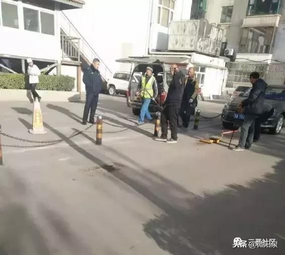 阳泉丨宏苑社区:创卫攻坚 大家在行动