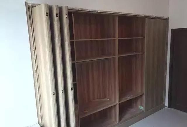 衣柜门该选平开还是推拉?别着急,看完还有其他