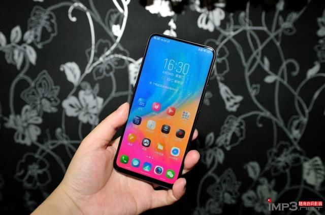 这就是零界全面屏智能手机vivo NEX,它定义了