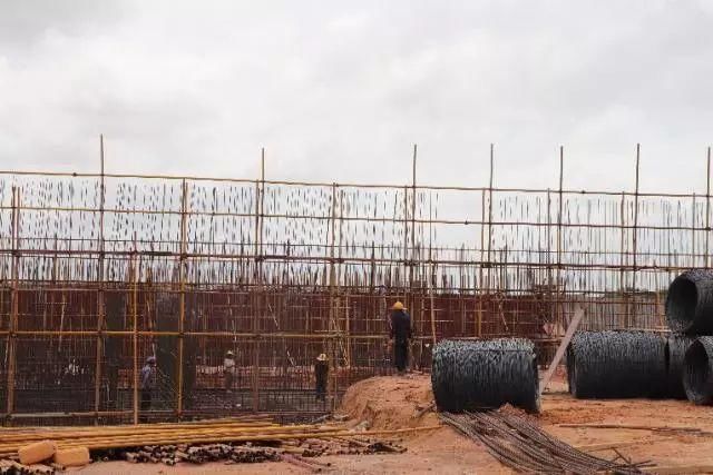 聚焦重大项目年税收5亿元的电子信息产业配套