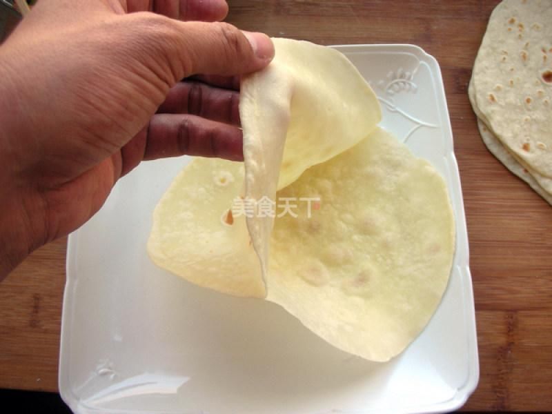 正宗的春饼要薄如纸，一种烫面两种饼!