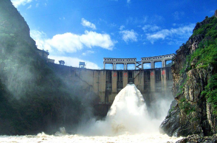 国家水利部老干部来汉中石门栈道风景区参观考察