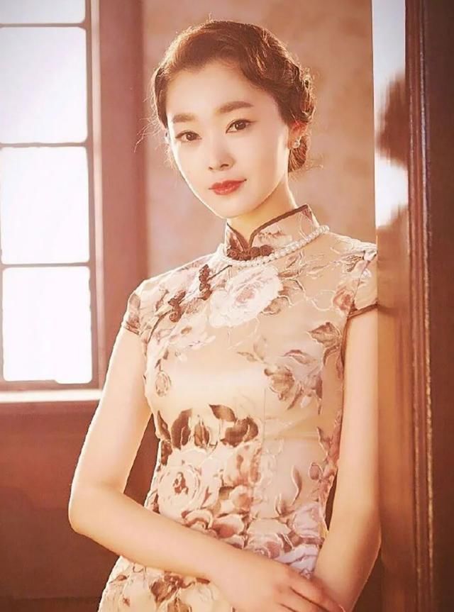 10名旗袍女星，刘亦菲赵丽颖上榜，最美的她无人超越，却已离世