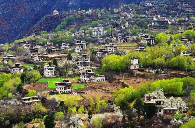 川西，一个堪比西藏的地方，美景多到爆!