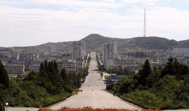 去了朝鲜第二大城市才发现, 这景象也太磕碜人了