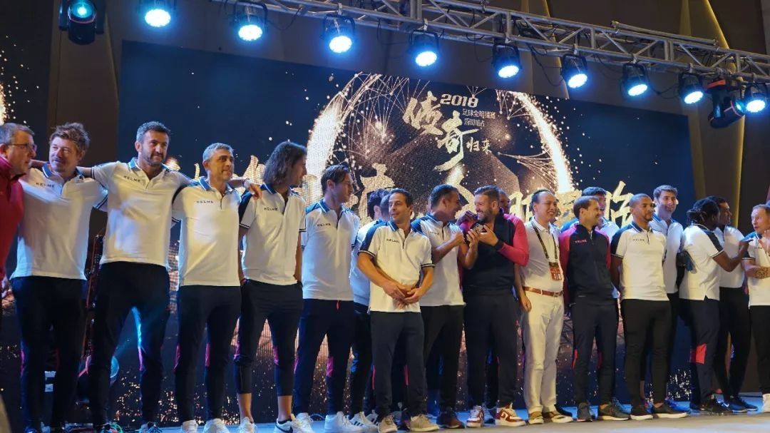 小牛在线携手传奇归来足球全明星赛热血开赛